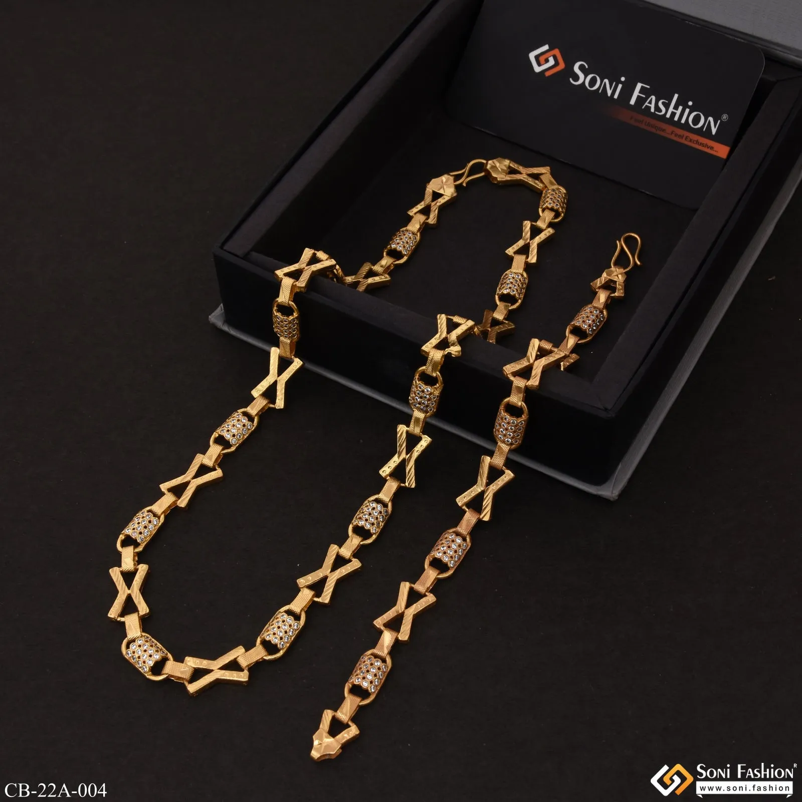 Expensive-looking Design With Diamond Gold Plated Chain Bracelet - Style A004