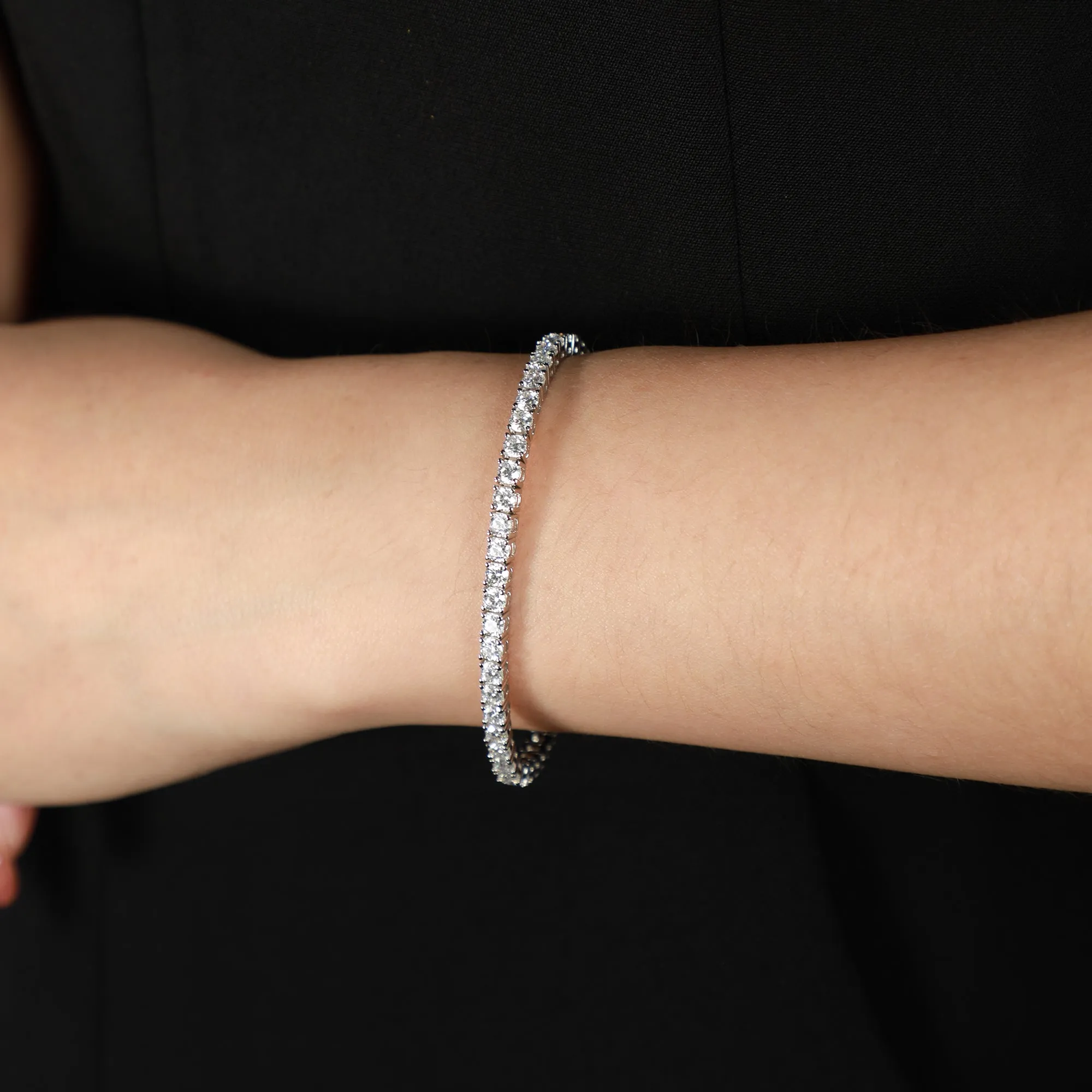 Sumptuous Round Diamond 14K White Gold Tennis Bracelet