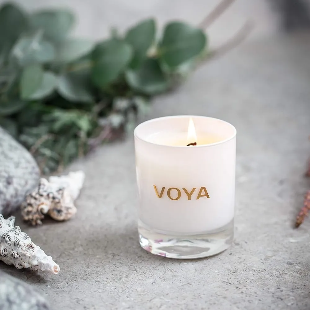 VOYA Luxury Candle - Cedarwood and Bergamot
